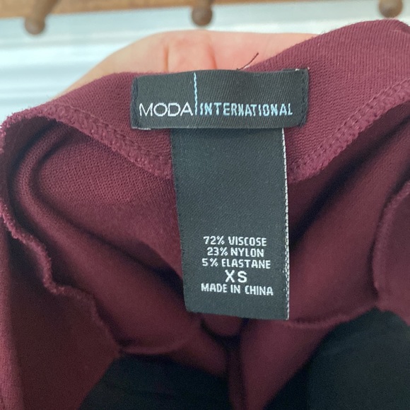 VS Open Back Bodycon Dress - Picture 4 of 5